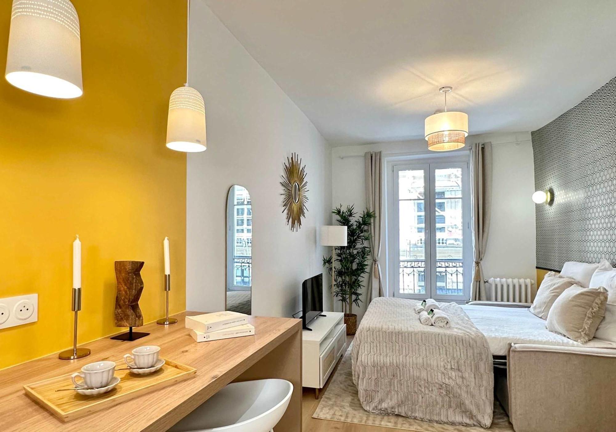 Welcoming Studio Near Opera Париж Экстерьер фото